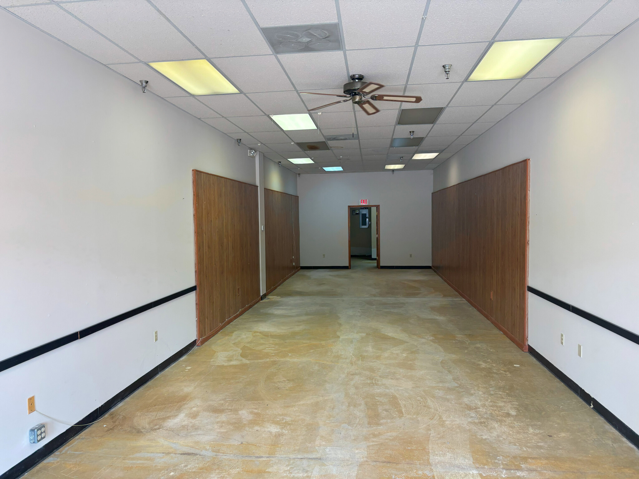 508 NW 10 Th St, Conover, NC for lease Interior Photo- Image 1 of 2
