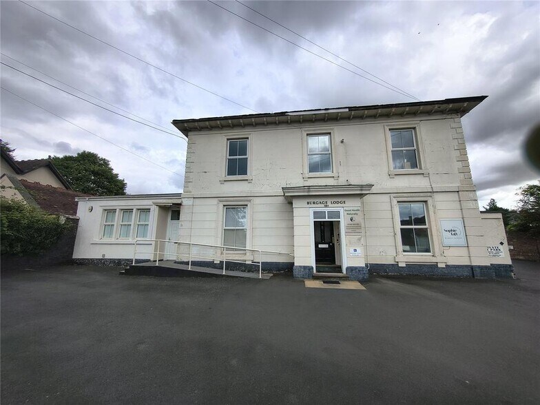 184 Franche Rd, Kidderminster à louer - Photo du bâtiment - Image 1 de 22