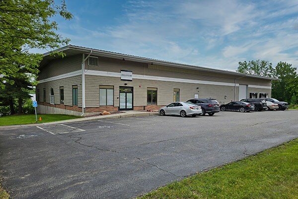 2 Gregory Dr, South Burlington, VT à vendre Photo du bâtiment- Image 1 de 11