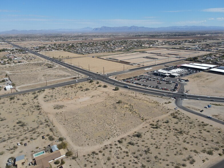 S of SWC S Ellsworth Rd & E Empire Blvd, Queen Creek, AZ à vendre - Photo du bâtiment - Image 2 de 7