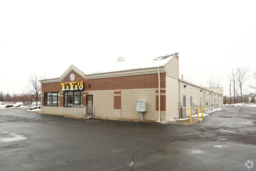3190-3240 W Silver Lake Rd, Fenton, MI à louer - Photo du bâtiment - Image 3 de 3