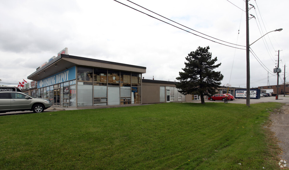 24 Ronson Dr, Toronto, ON for lease - Building Photo - Image 2 of 5