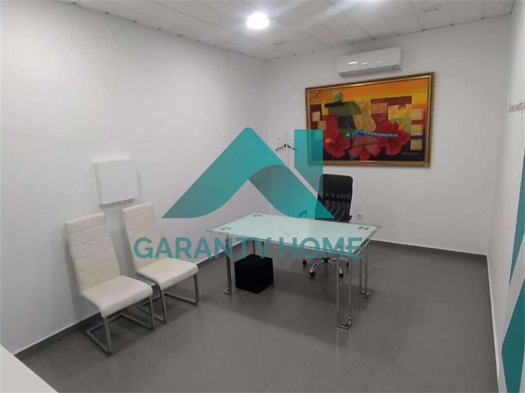 Office in Cáceres, Cáceres for lease Interior Photo- Image 1 of 6