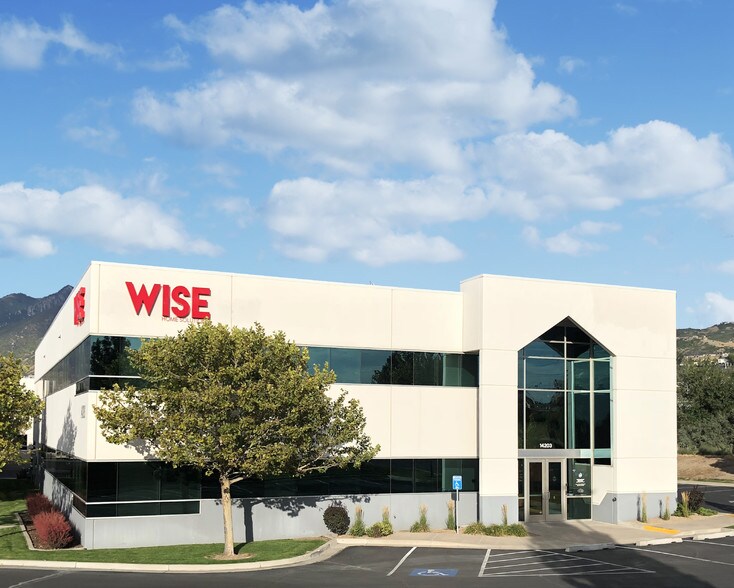 14203 S Minuteman Dr, Draper, UT à louer - Photo principale - Image 1 de 3