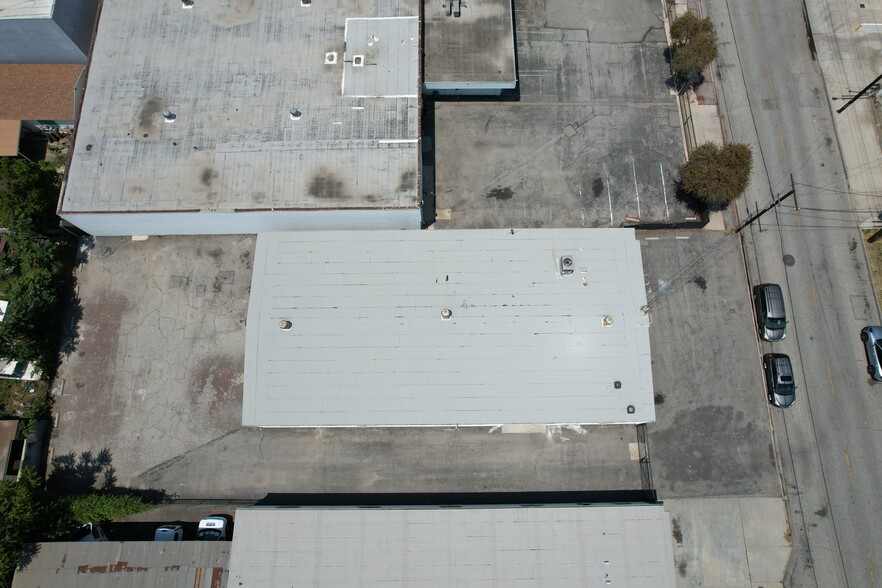 2125 N Seaman Ave, South El Monte, CA for lease - Building Photo - Image 3 of 6