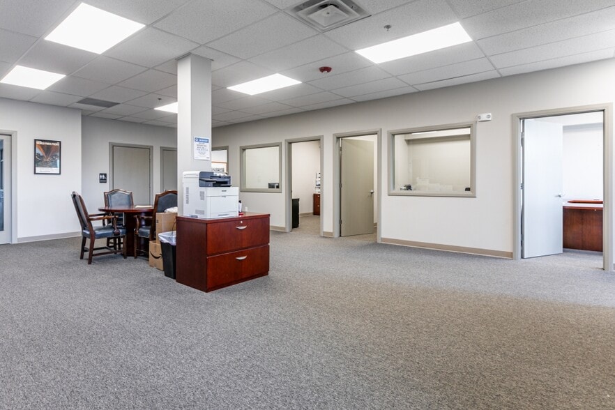 4175 Forestdale Dr, Park City, UT for lease - Building Photo - Image 3 of 11