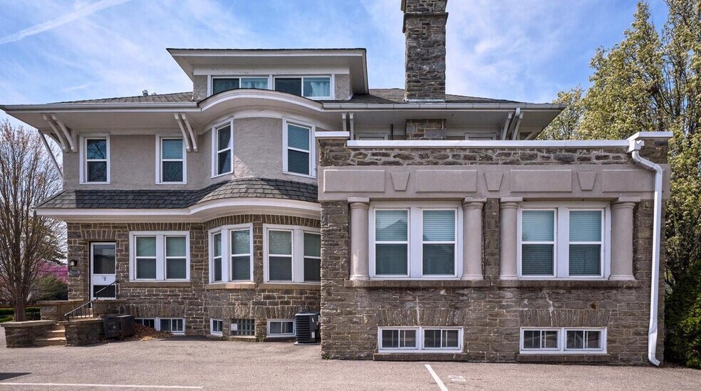 900 Greenwood Ave, Jenkintown, PA à vendre - Photo principale - Image 1 de 14