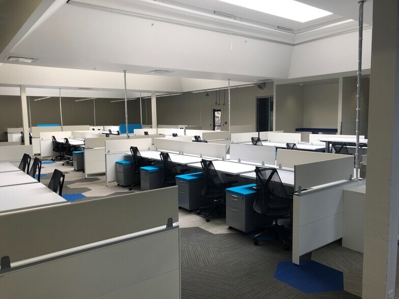 515 Ellis St, Mountain View, CA à louer - Photo intérieure - Image 2 de 8