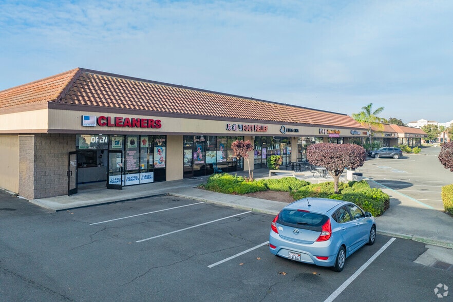 35201-35233 Newark Blvd, Newark, CA for lease - Primary Photo - Image 3 of 10