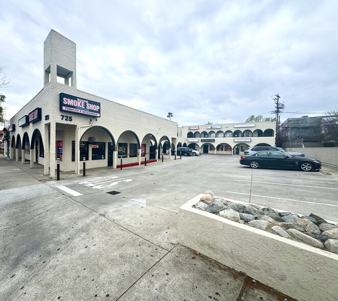 725 S Glendale Ave, Glendale, CA for lease - Building Photo - Image 2 of 11