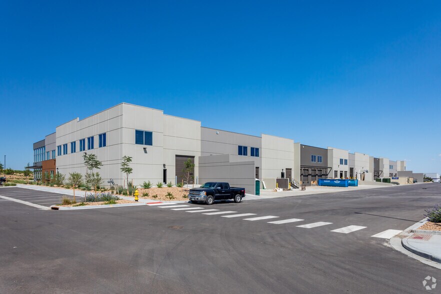 1875 Taylor Ave, Louisville, CO à vendre - Photo du bâtiment - Image 2 de 3