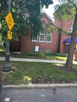 More details for 1332 Davis St, Evanston, IL - Specialty for Sale