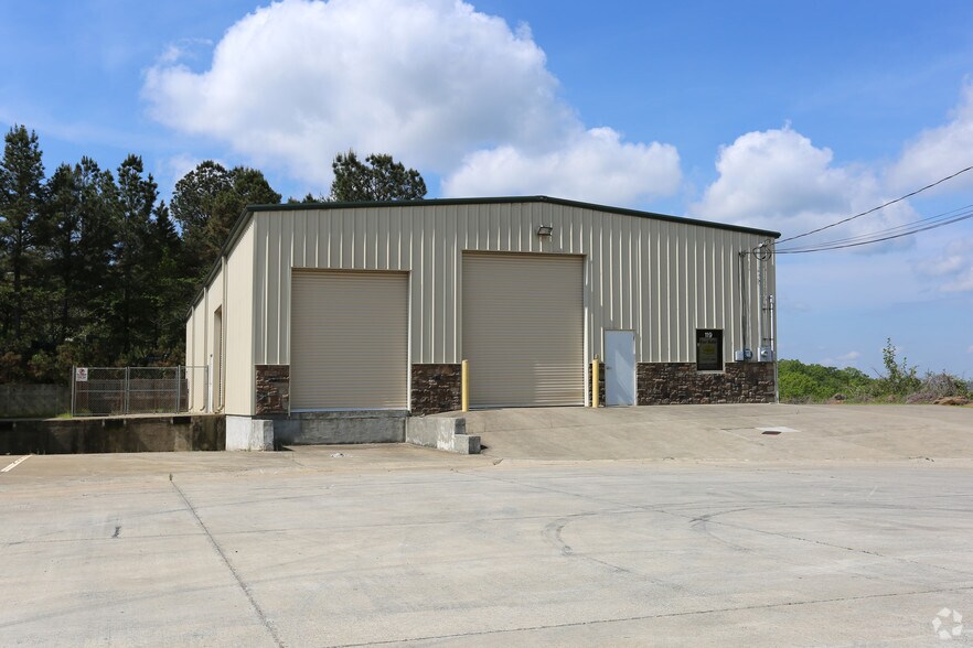119 North Gate Industrial Dr, Ball Ground, GA for lease - Building Photo - Image 1 of 9