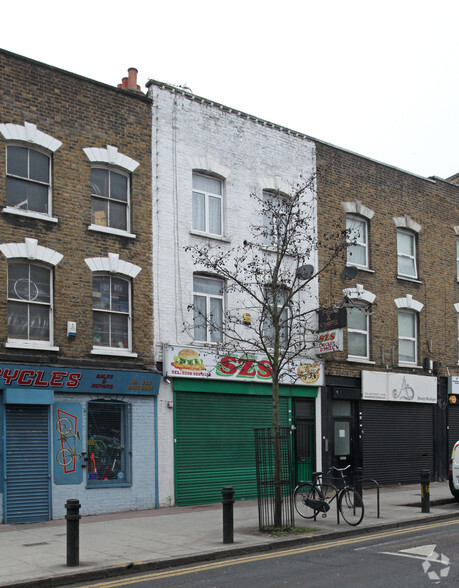 4 Chatsworth Rd, London for sale - Building Photo - Image 2 of 9