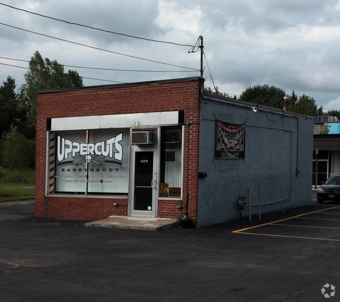 290 Rt. 57, Phoenix, NY for lease - Primary Photo - Image 3 of 5