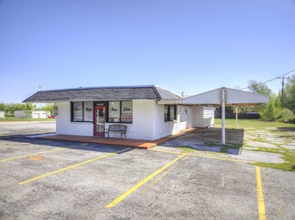 More details for 2000 S Midwest Blvd, Oklahoma City, OK - Retail for Sale