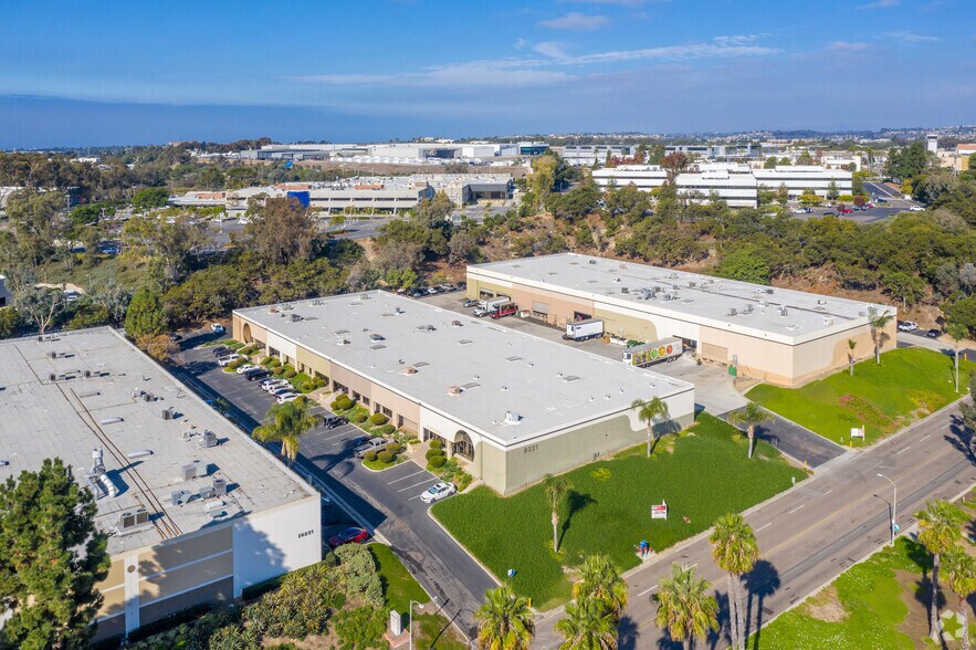 6221 Yarrow Dr, Carlsbad, CA à louer - Aérien - Image 2 de 8