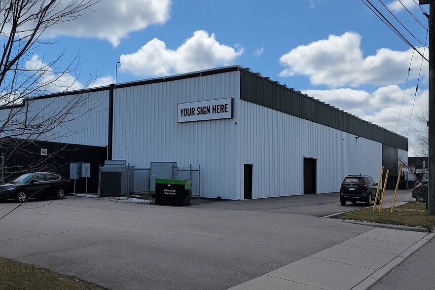 5900 Thorold Stone Rd, Niagara Falls, ON à louer - Photo du bâtiment - Image 1 de 3