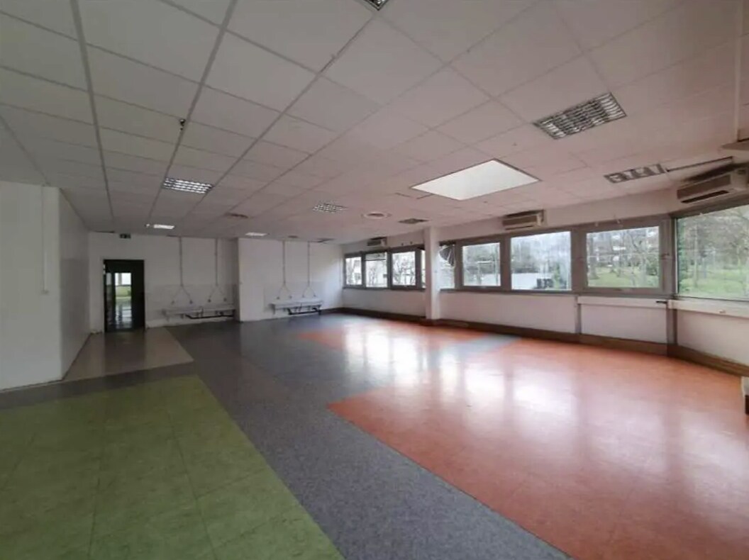 23 Quai Du President Carnot, Saint-Cloud for lease Building Photo- Image 1 of 4