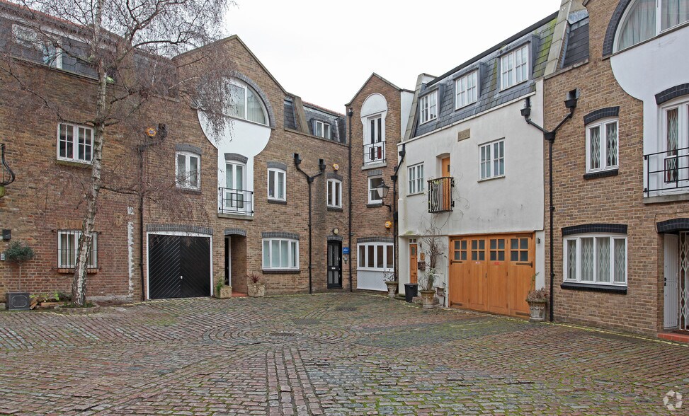 8 Celbridge Mews, Londres à louer - Photo du bâtiment - Image 3 de 29