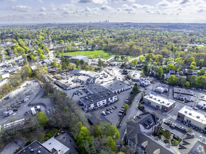 25-29 Needham St, Newton, MA à louer - Photo du bâtiment - Image 3 de 16