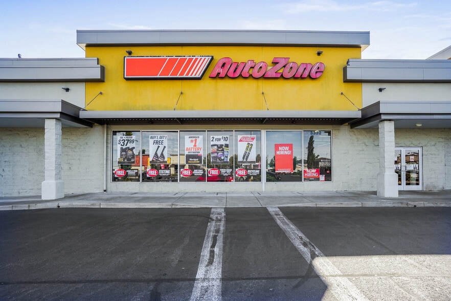 3380 Lancaster Dr NE, Salem, OR à louer - Photo du bâtiment - Image 3 de 25