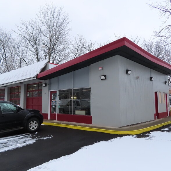 2970-2974 E Genesee St, Syracuse, NY for sale - Primary Photo - Image 1 of 6