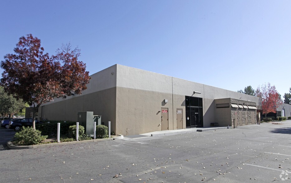 1252 Quarry Ln, Pleasanton, CA à louer - Photo du bâtiment - Image 2 de 30