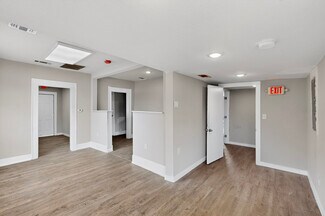 Plus de détails pour 3818 S Lancaster Rd, Dallas, TX - Local d'activités à louer