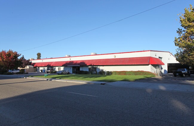 Plus de détails pour 3230 Riverside Ave, Paso Robles, CA - Industriel à louer