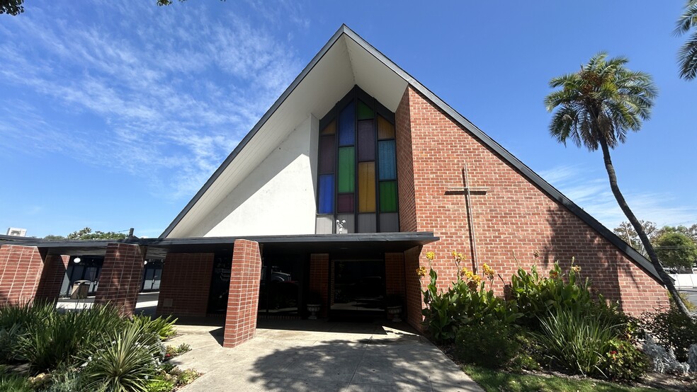 701 W Broadway, Anaheim, CA for sale - Building Photo - Image 3 of 29