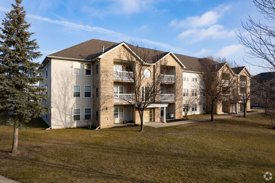 54-60 Springview Dr, Battle Creek, MI à vendre - Photo du bâtiment - Image 1 de 1