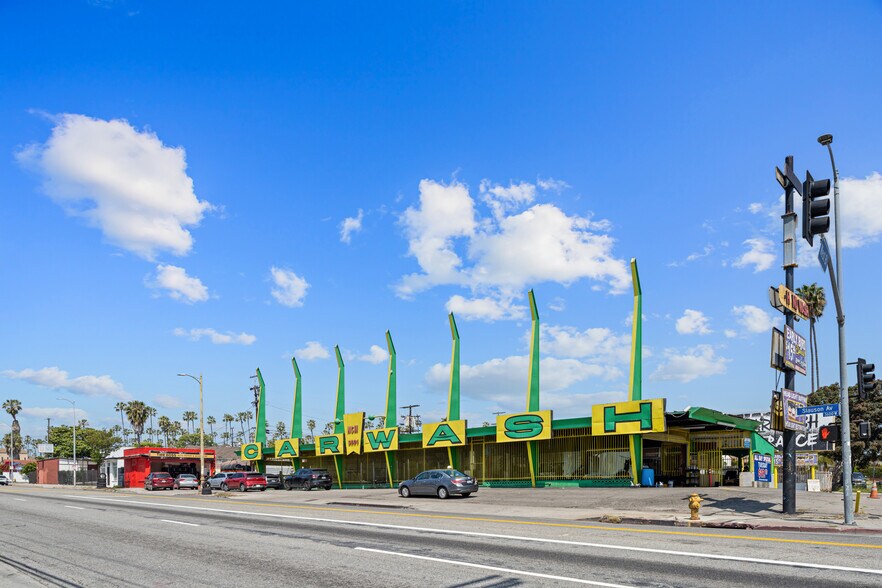 3601 W Slauson Ave, Los Angeles, CA à louer - Photo du bâtiment - Image 2 de 11
