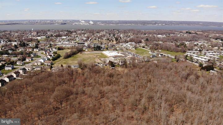 150 Penns Grove Auburn, Penns Grove, NJ for sale - Primary Photo - Image 1 of 8