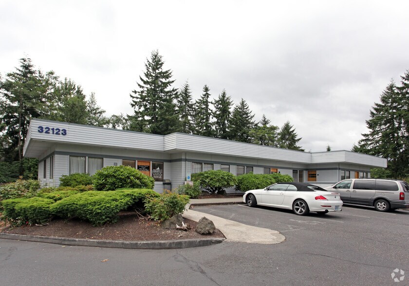 32123 1st Ave S, Federal Way, WA à louer - Photo principale - Image 1 de 14