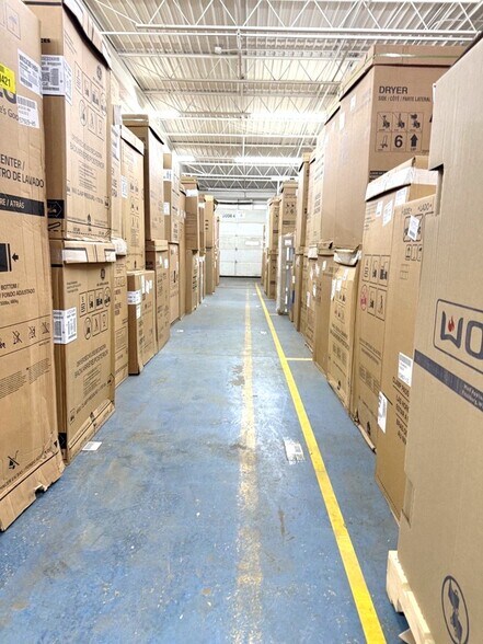 5222-5232 Tractor Rd, Toledo, OH à louer - Photo intérieure - Image 3 de 6