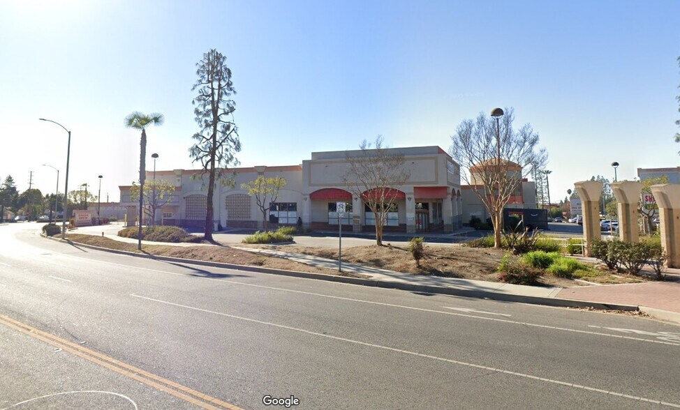 12550-12560 Whittier Blvd, Whittier, CA à louer - Photo du bâtiment - Image 1 de 4