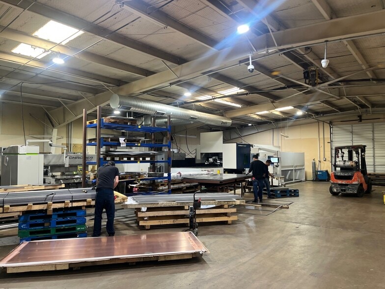 1115 N 1st St, Garland, TX for sale - Interior Photo - Image 3 of 5