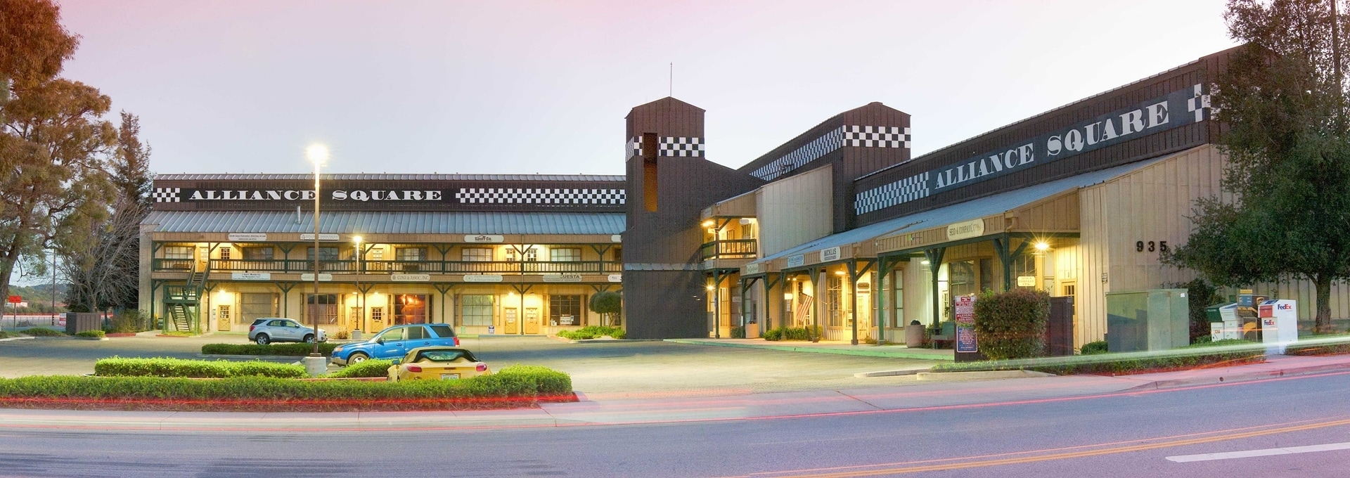 935 Riverside Ave, Paso Robles, CA à louer Photo principale- Image 1 de 8