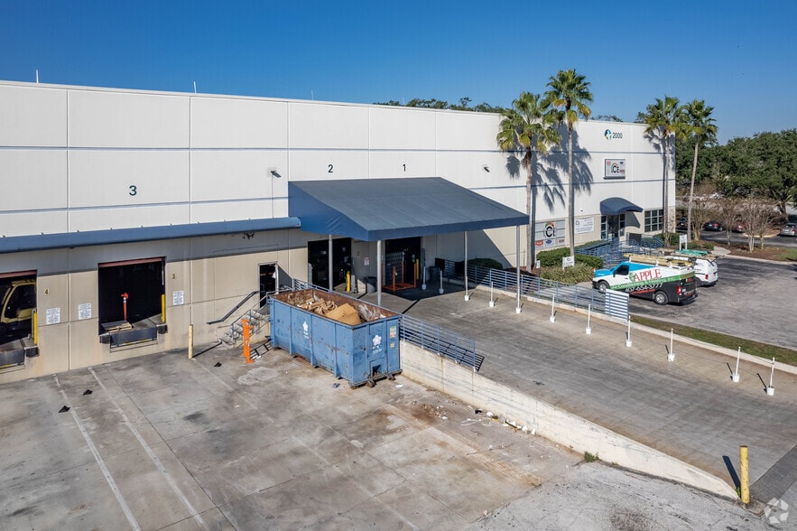 2000 Parks Oaks Ave, Orlando, FL for lease - Building Photo - Image 3 of 3