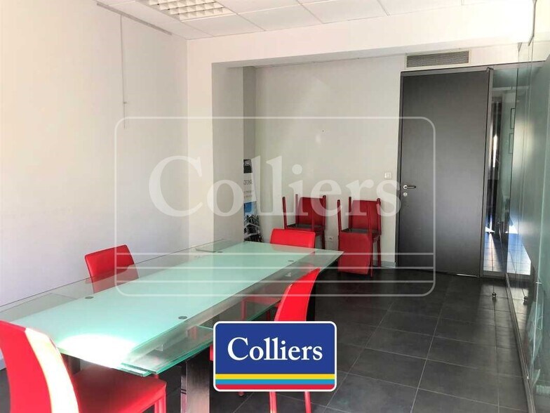 285 Avenue Du Prado, Marseille for sale - Interior Photo - Image 3 of 5