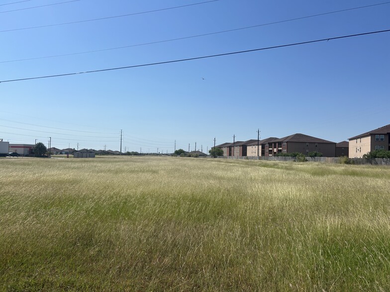 3809 Rodd Field Rd, Corpus Christi, TX à vendre - Photo du b timent - Image 3 de 9