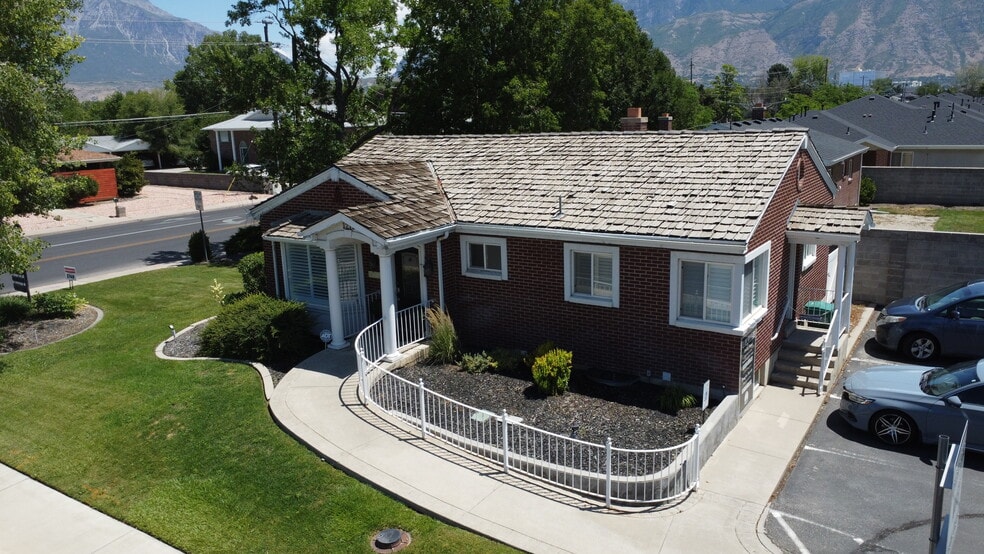 1215 S Main St, Orem, UT for sale - Building Photo - Image 2 of 27
