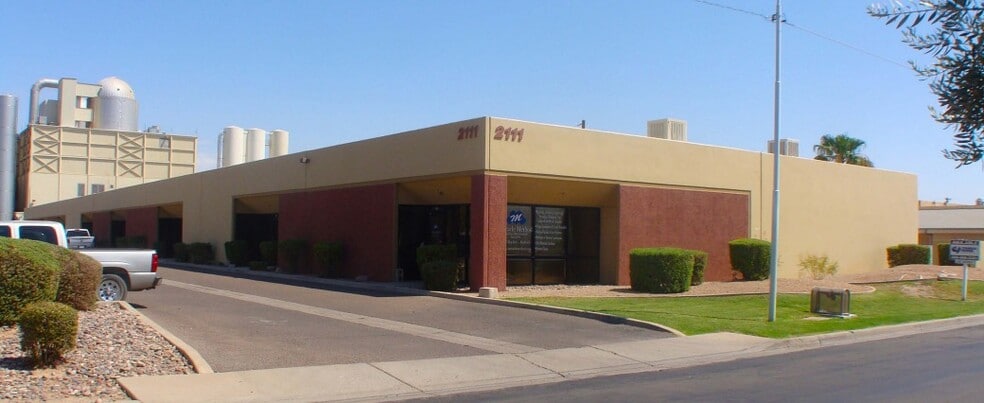 2111 S Industrial Park Ave, Tempe, AZ for lease - Building Photo - Image 2 of 5