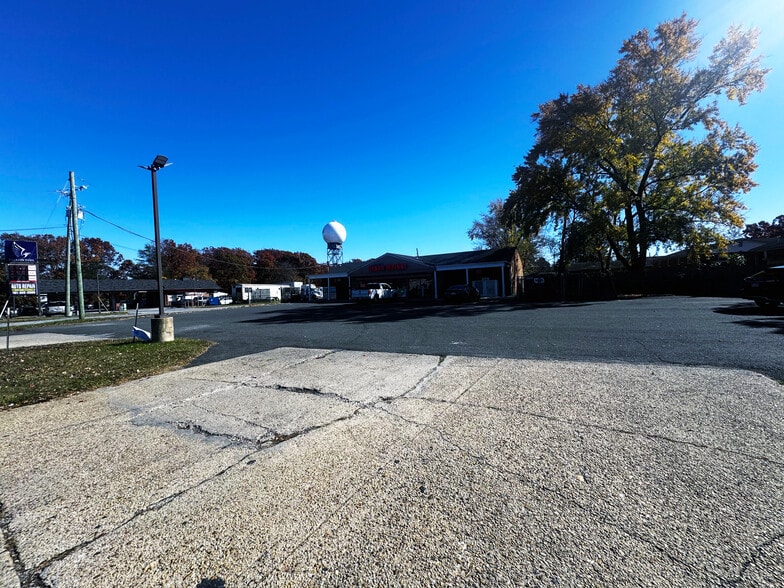 9502 Allentown Rd, Fort Washington, MD à vendre - Photo du bâtiment - Image 2 de 17