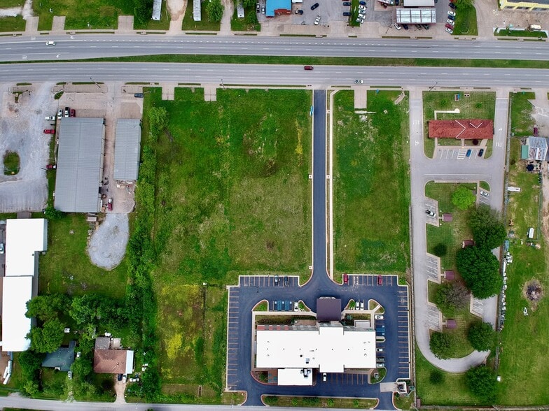 2118 Hwy 412 W, Siloam Springs, AR for sale - Building Photo - Image 2 of 4