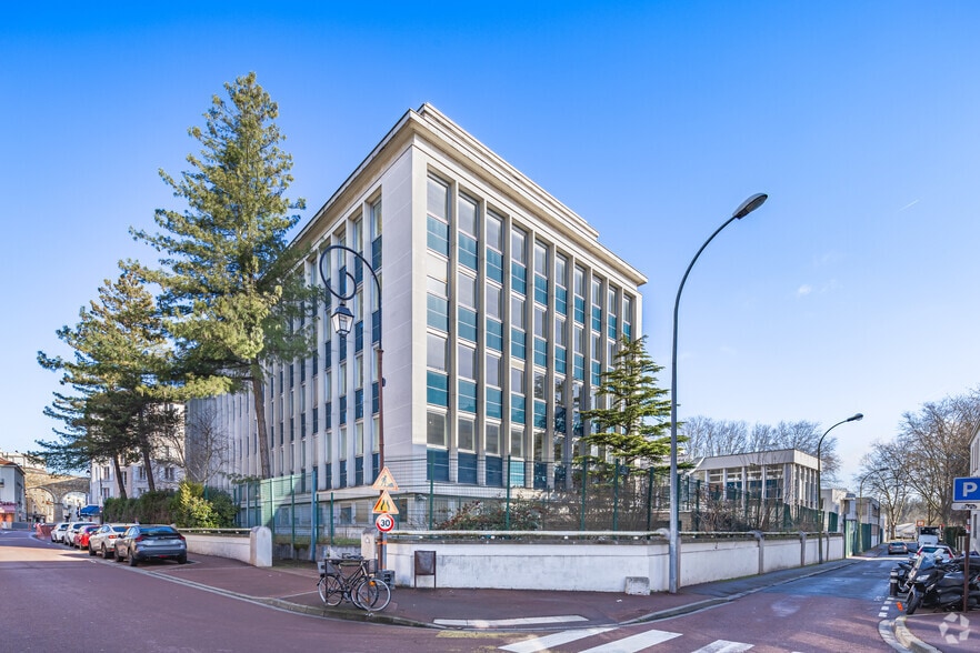 55 Quai Marcel Dassault, Saint-Cloud for lease - Building Photo - Image 3 of 7