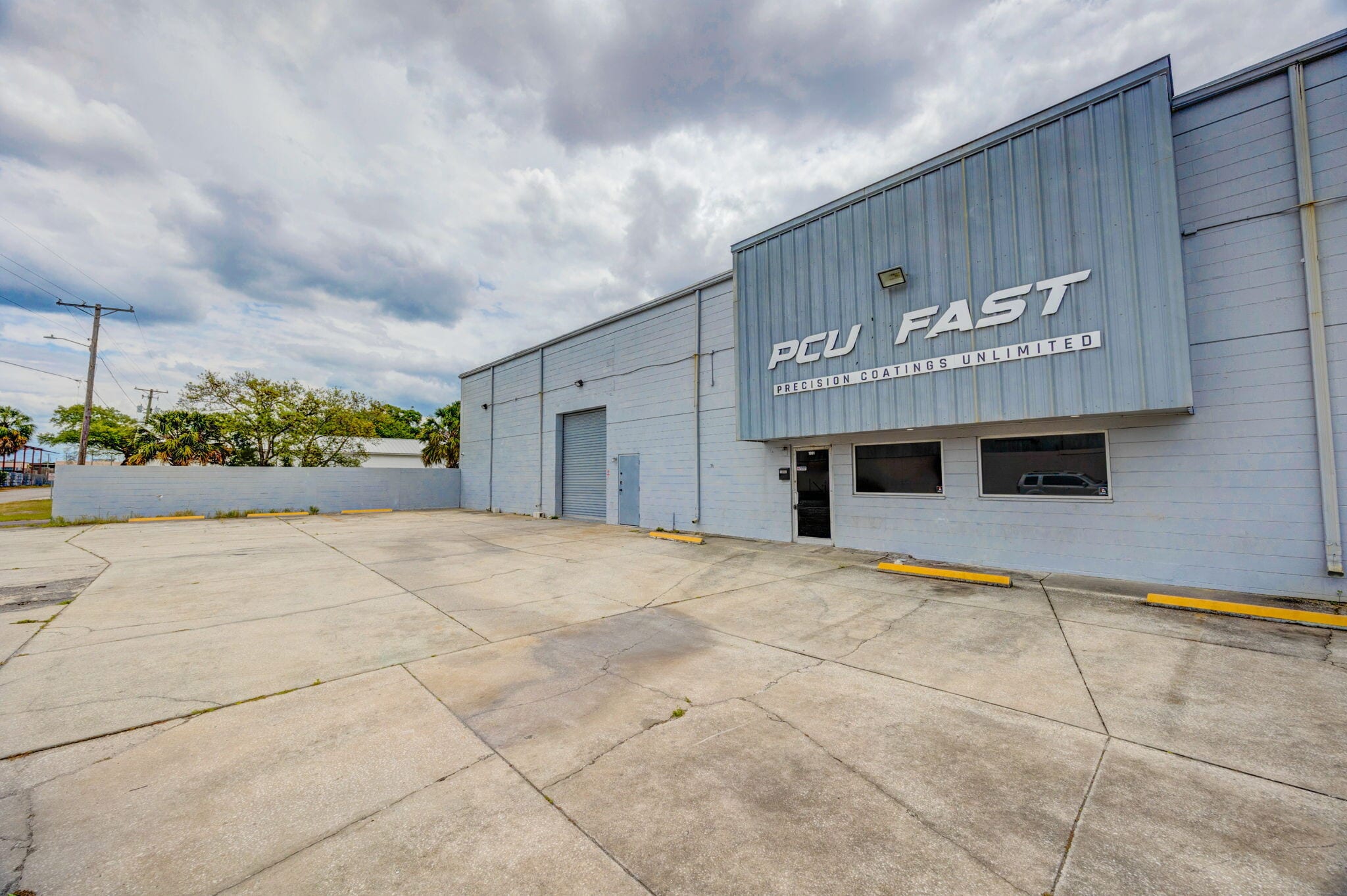 1001 E Skagway Ave, Tampa, FL for lease Primary Photo- Image 1 of 44