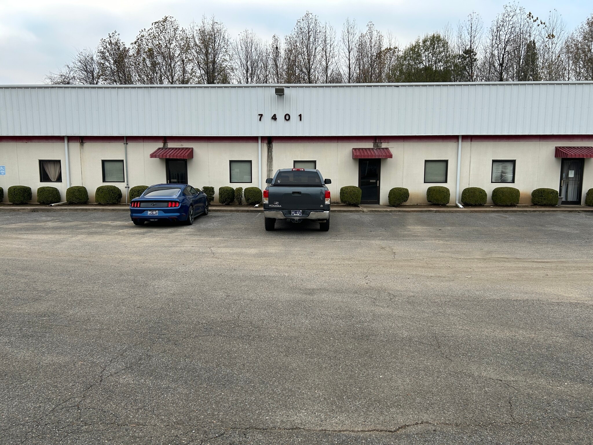 7401 Adrianne Pl, Bartlett, TN for lease Interior Photo- Image 1 of 5