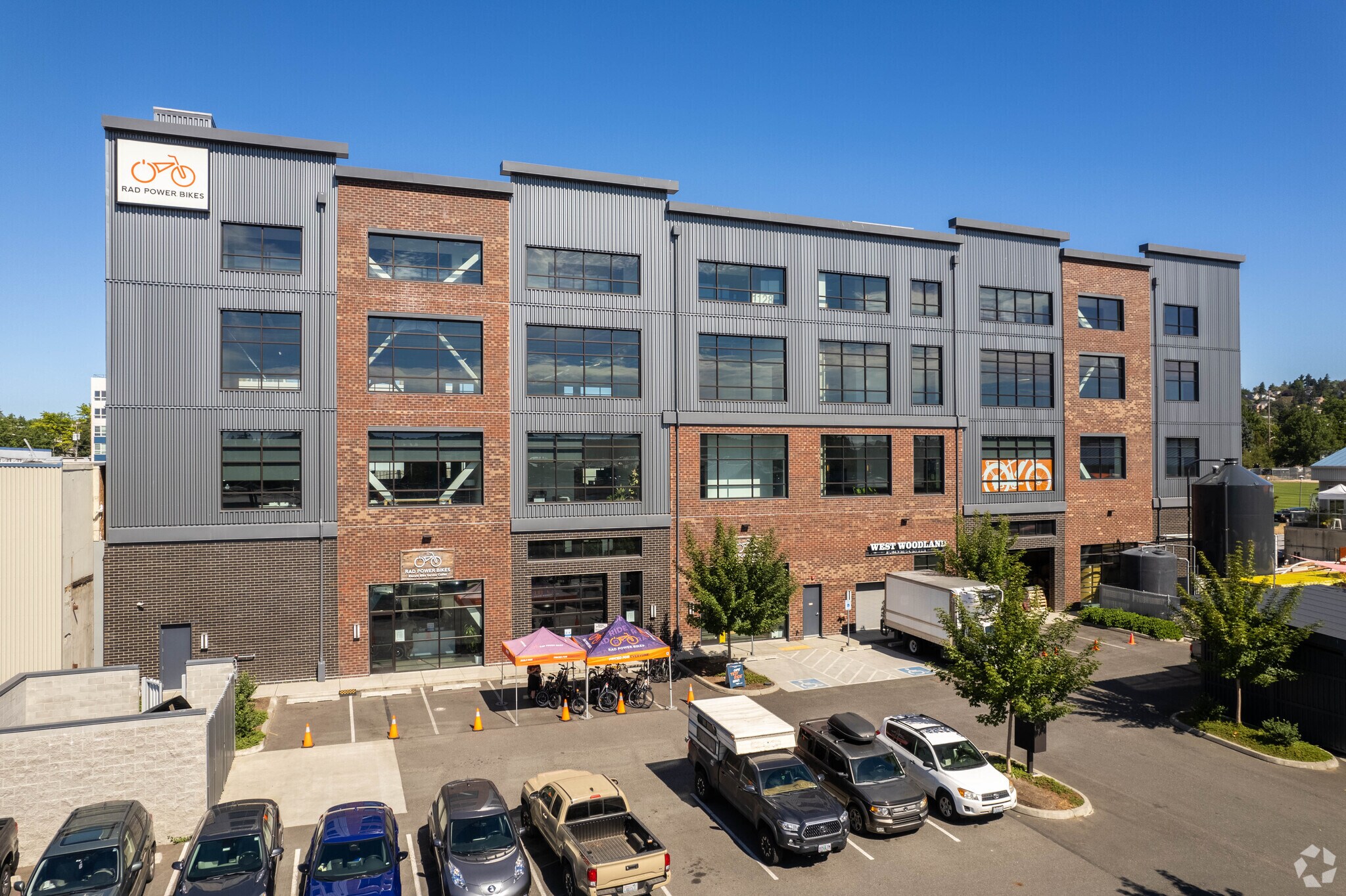 1112 NW 52nd St, Seattle, WA for lease Primary Photo- Image 1 of 4